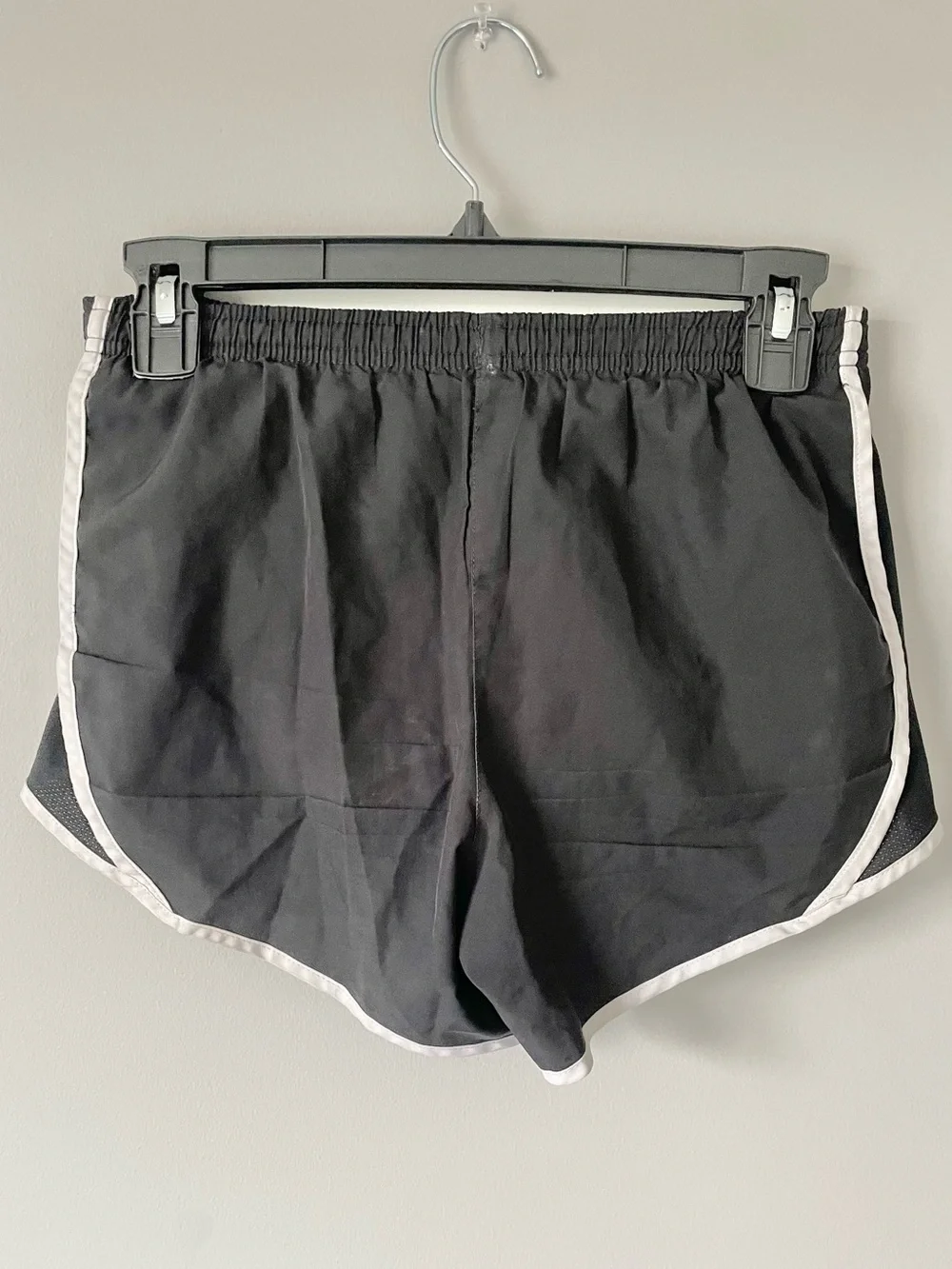 Nike Lined Running Shorts Athletic Gym Training Black White 4” inseam Women's L - Picture 3 of 6